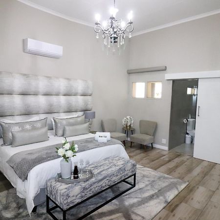 Stonehill Villa Bloemfontein Esterno foto