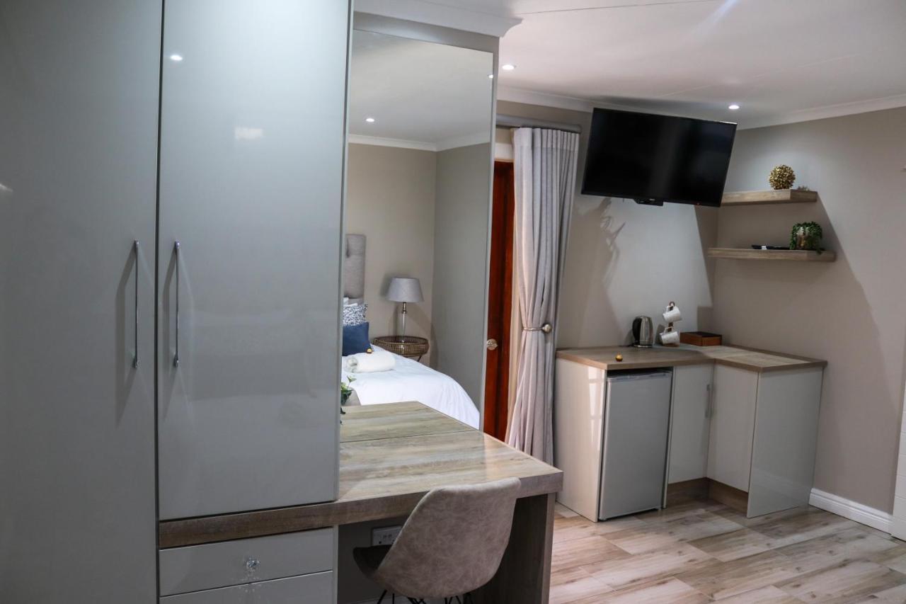 Stonehill Villa Bloemfontein Esterno foto